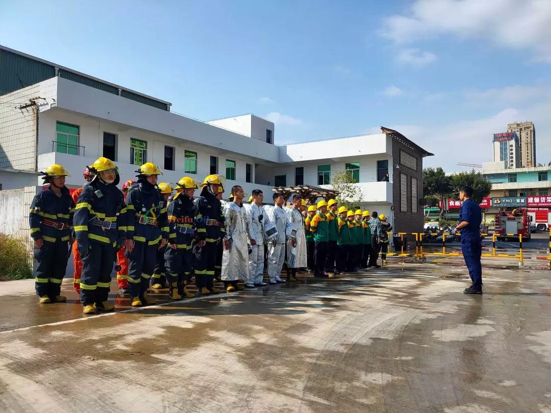 美福石油新店加油站舉行消防應(yīng)急演練觀摩活動(dòng)